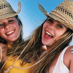 Meet your Posher, Ansley